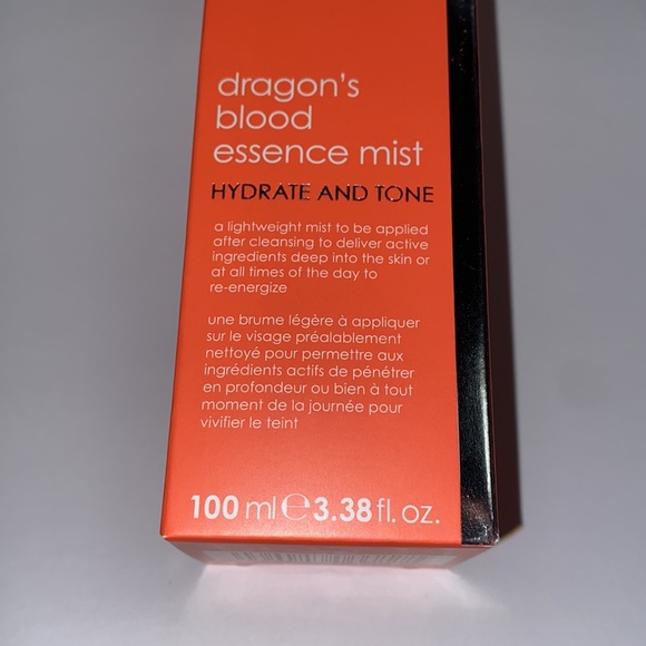 Rodial Dragons Blood Essence Mist 100ml - Picture 2 of 3
